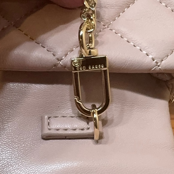 Ted Baker London Quilted Blush Pink Crossbody with Gold Chain - Picture 6 of 10